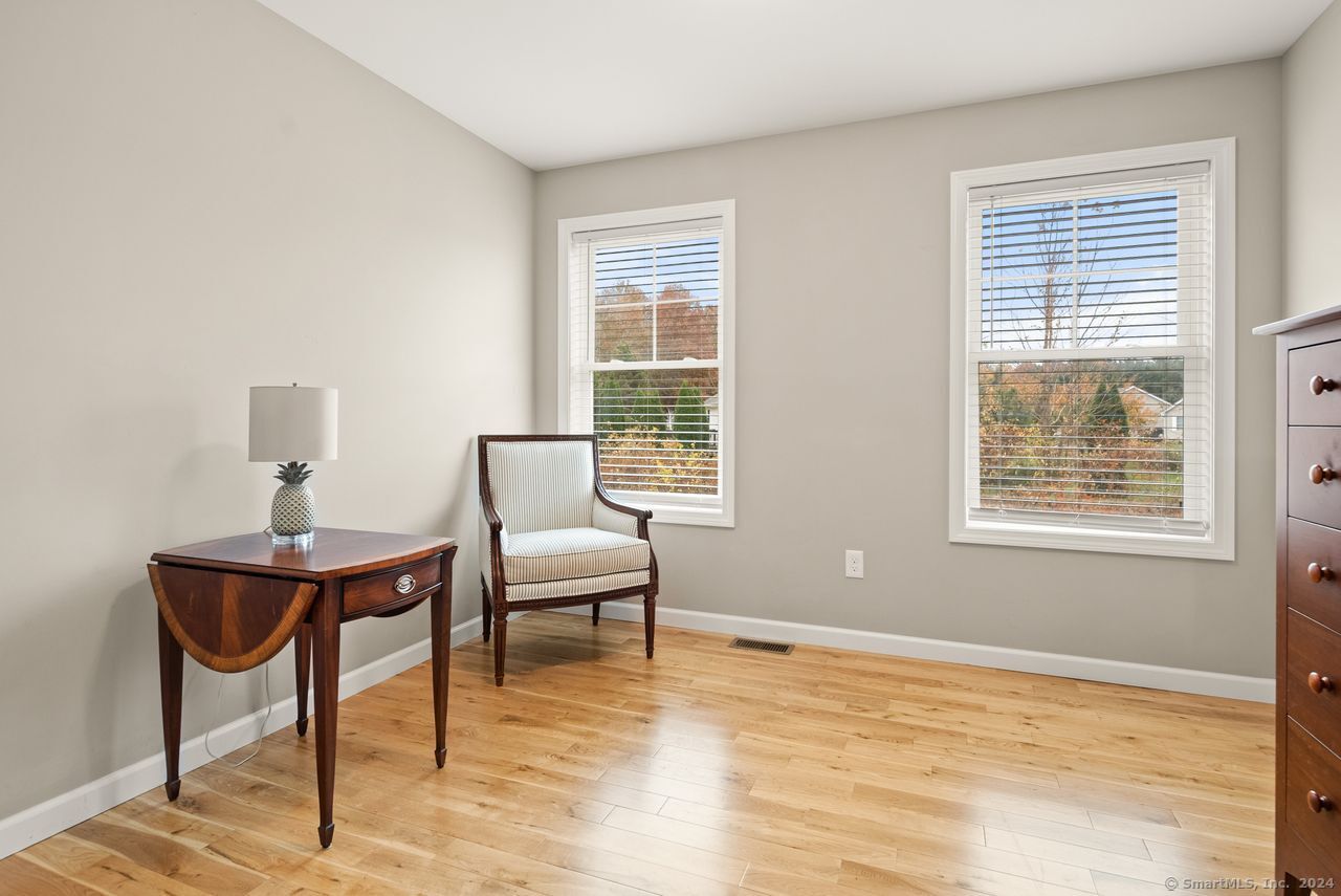 Picture for the property 24055408, 2 beds, 2 baths