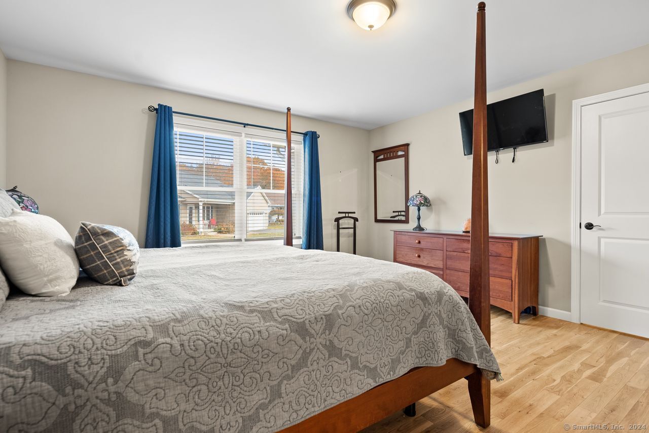 Picture for the property 24055408, 2 beds, 2 baths