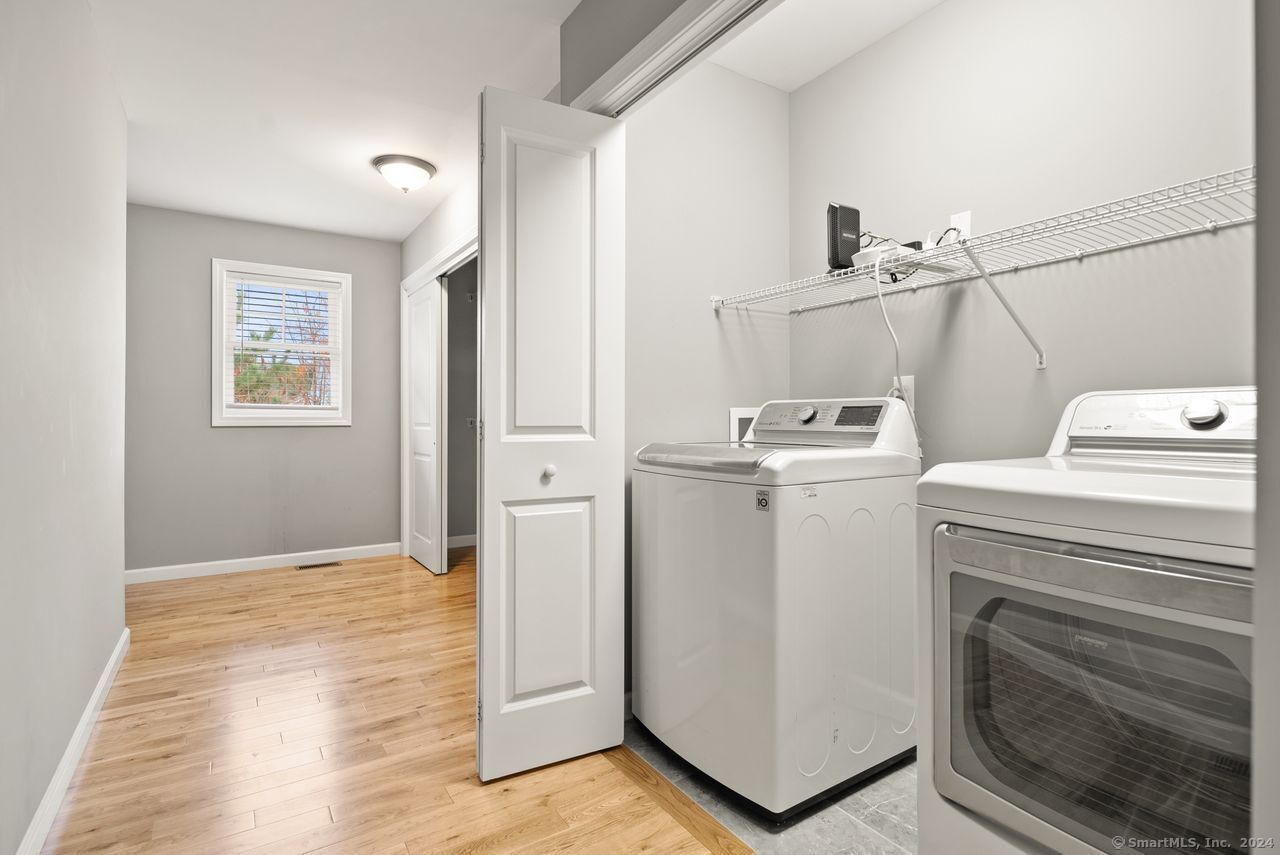 Picture for the property 24055408, 2 beds, 2 baths