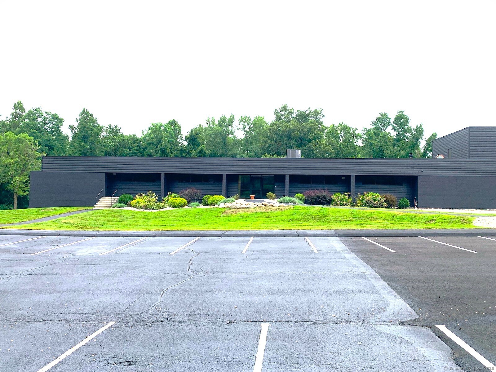 613 New Britain Avenue