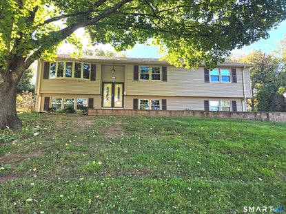 21 Downing Cir – Investment Home