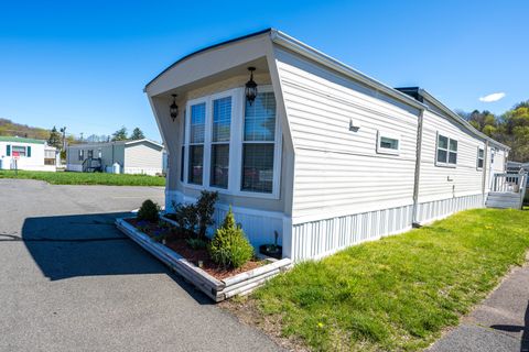 Mobile Home in Meriden CT 1012 Old Colony Road.jpg