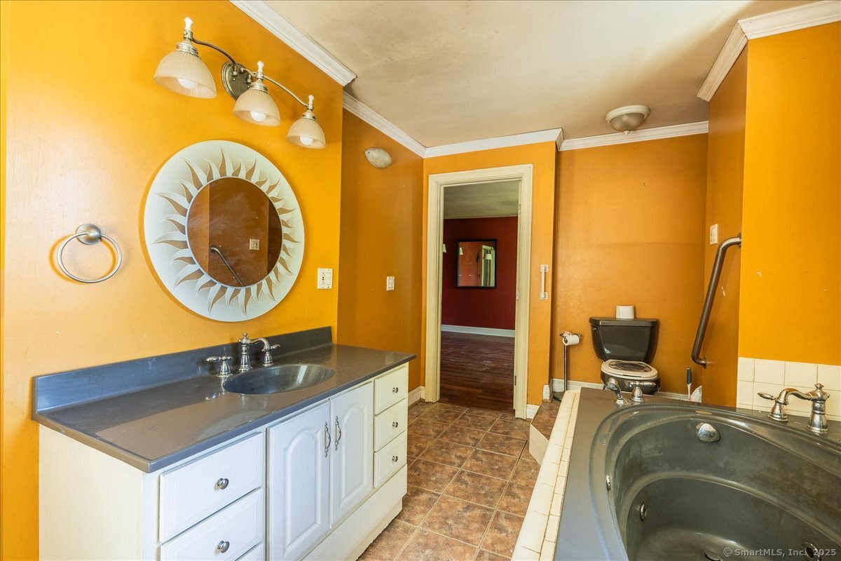 450 Frenchtown Road, Bridgeport, Connecticut image 17