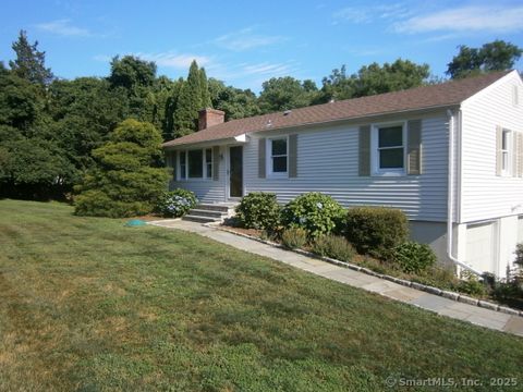 Homes For Sale - 18 Hales Road<br/> Westport, CT 06880
