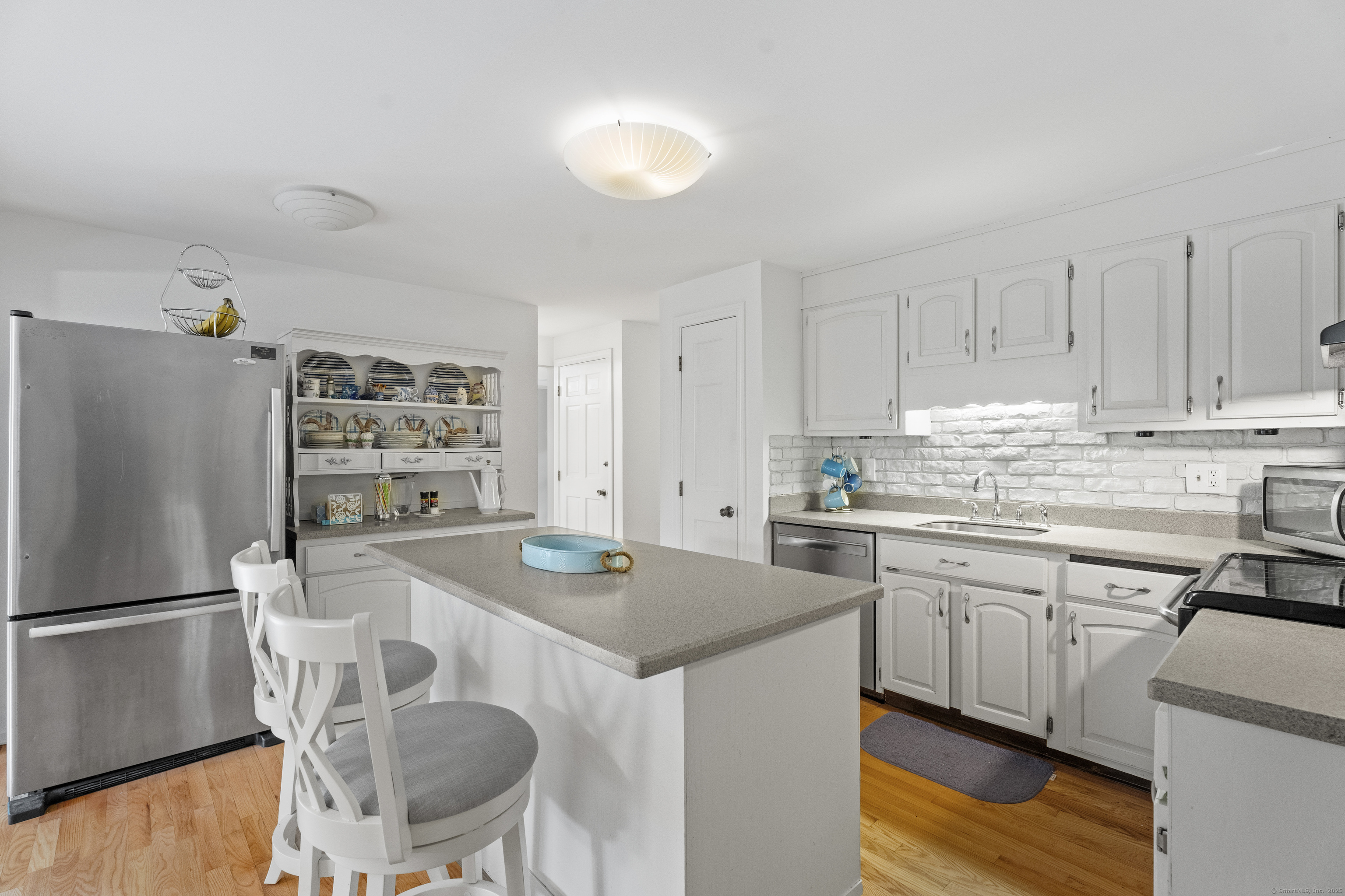 455 S Hoop Pole Road, Guilford, Connecticut image 7