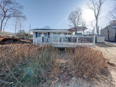 77 E Lake Street, Winchester, CT 06098 - #: 24086525