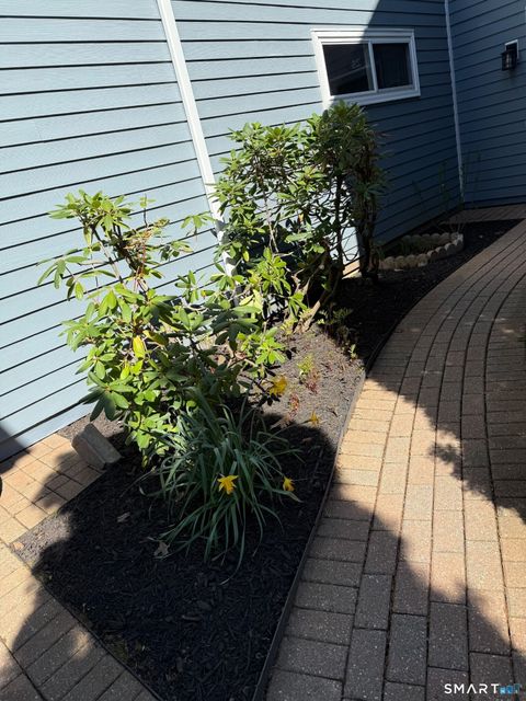 Tiny photo for 26 Farmington Meadow Drive #26, Farmington, CT 06032 (MLS # 24171564)