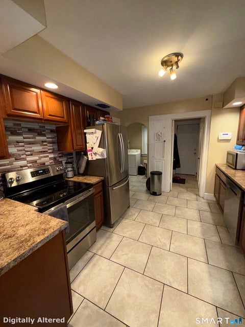 Tiny photo for 704 W Taft Avenue, Bridgeport, CT 06604 (MLS # 24204164)