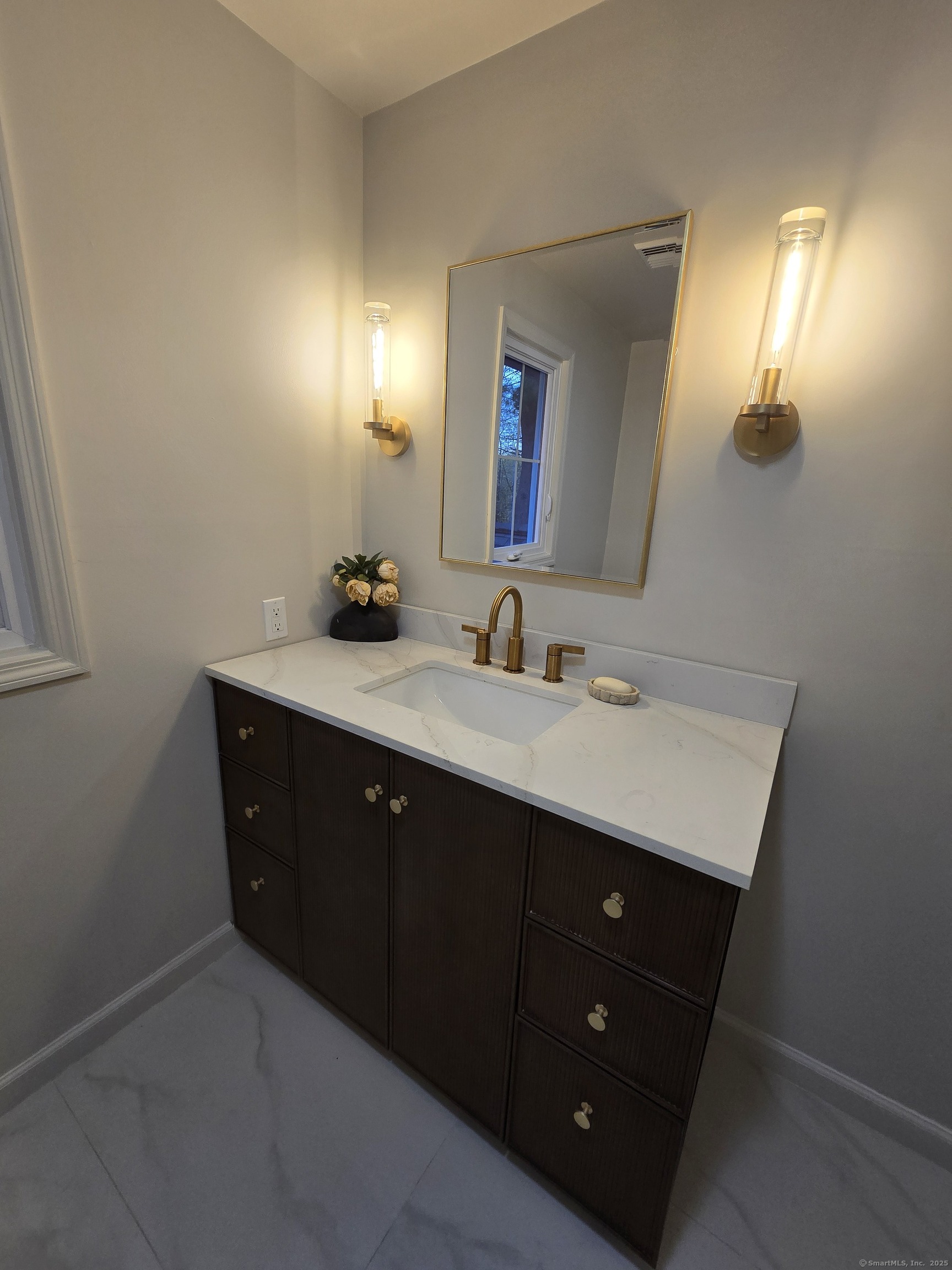 40 Ermine Street, Fairfield, Connecticut image 16