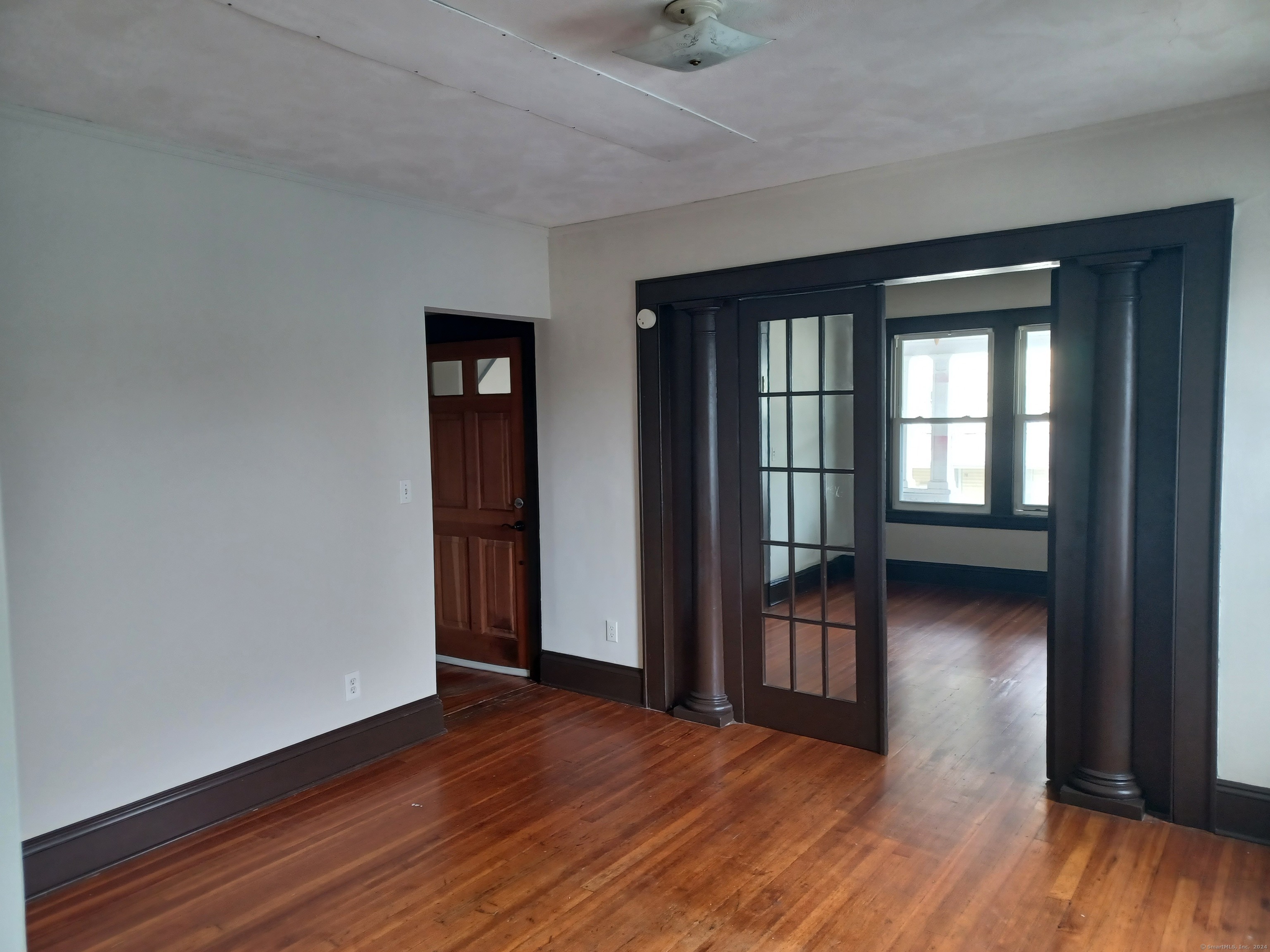 Rental Property at 7173 Morehouse Street 2nd Floor, Bridgeport, Connecticut - Bedrooms: 3 
Bathrooms: 1 
Rooms: 5  - $1,800 MO.