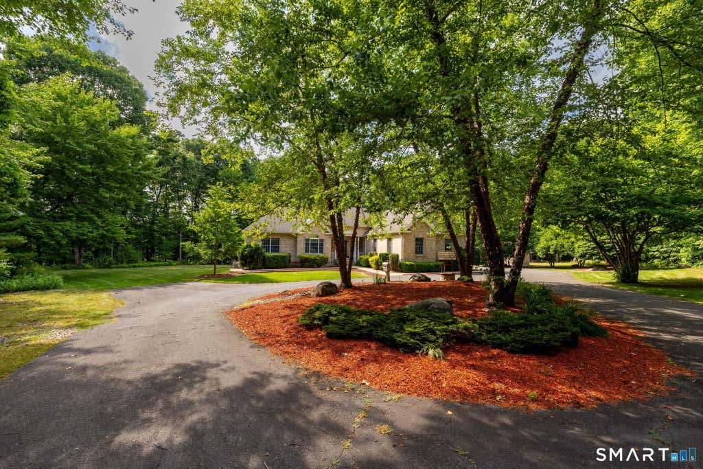 Photo of 69 Elizabeth Drive, Southington, CT 06489 (MLS # 24187468)