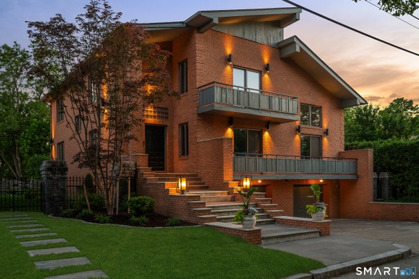 14 MAXCY DR, PROVIDENCE, RI 02906 - Image f2d4c63609c8ba59df21b744da6ea41e/2244869922