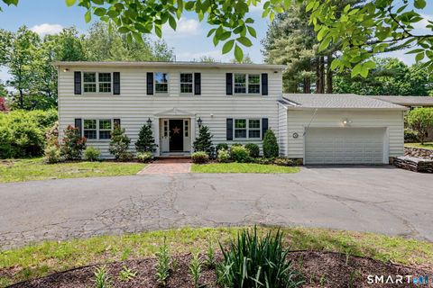 Homes For Sale - 39 Cranbury Road<br/> Norwalk, CT 06851
