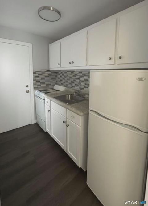 Photo of 165 McKinley Avenue #7B, Bridgeport, CT 06606 (MLS # 24151580)