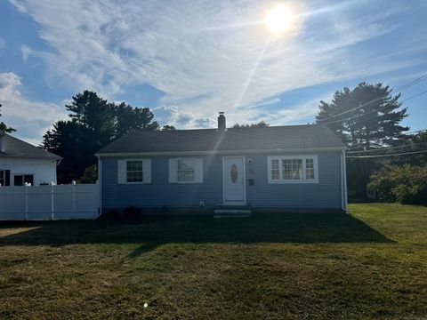 Photo of 484 Meriden Avenue, Southington, CT 06489 (MLS # 24135837) Photo of 484 Meriden Avenue, Southington, CT 06489 (MLS # 24135837)