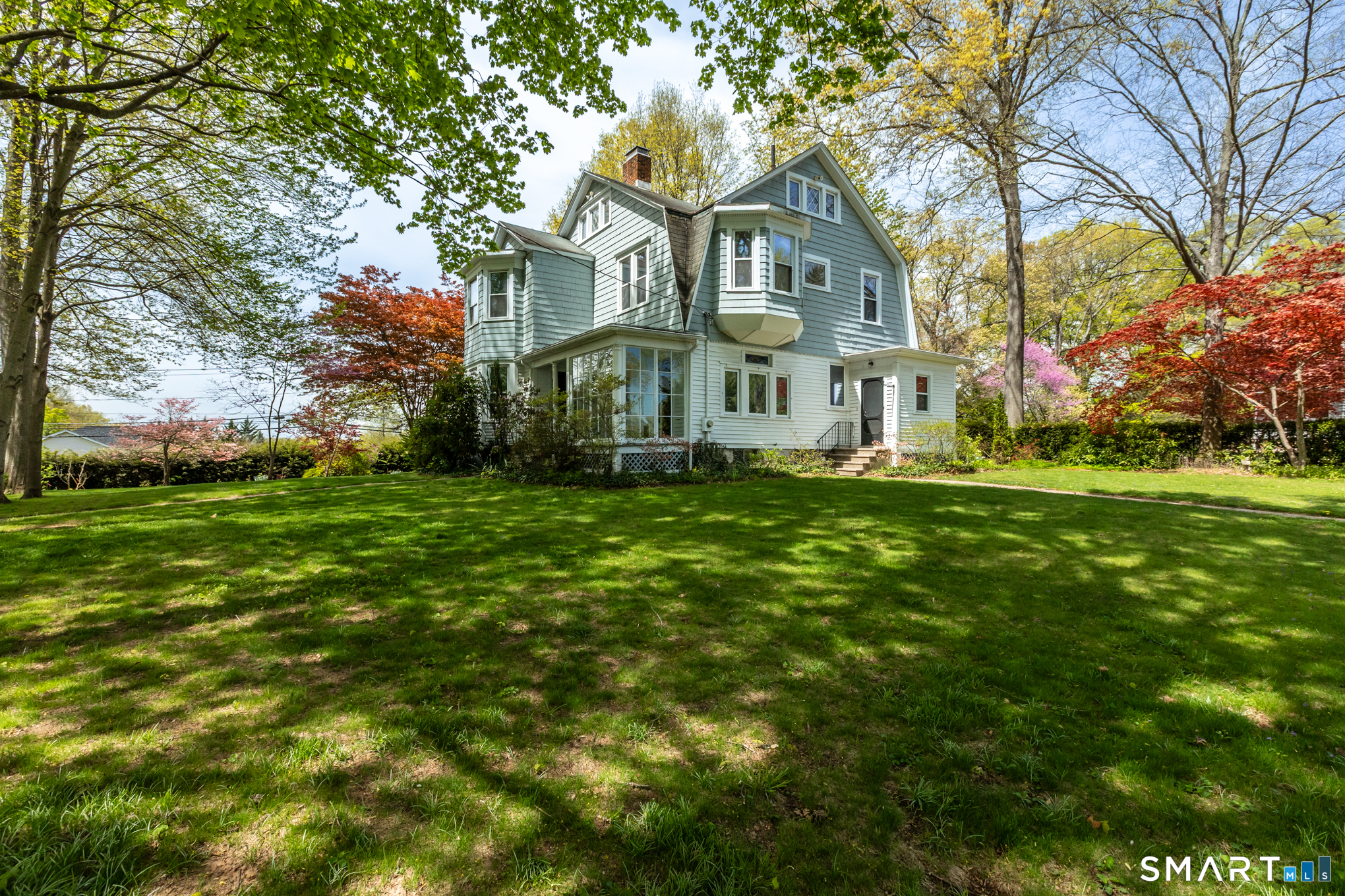 418 Maple Hill Avenue