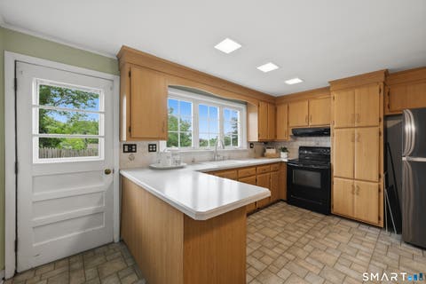 Tiny photo for 100 Crofton Street, New Haven, CT 06513 (MLS # 24201689)