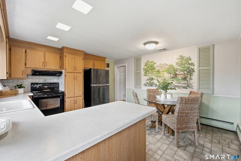 Tiny photo for 100 Crofton Street, New Haven, CT 06513 (MLS # 24201689)