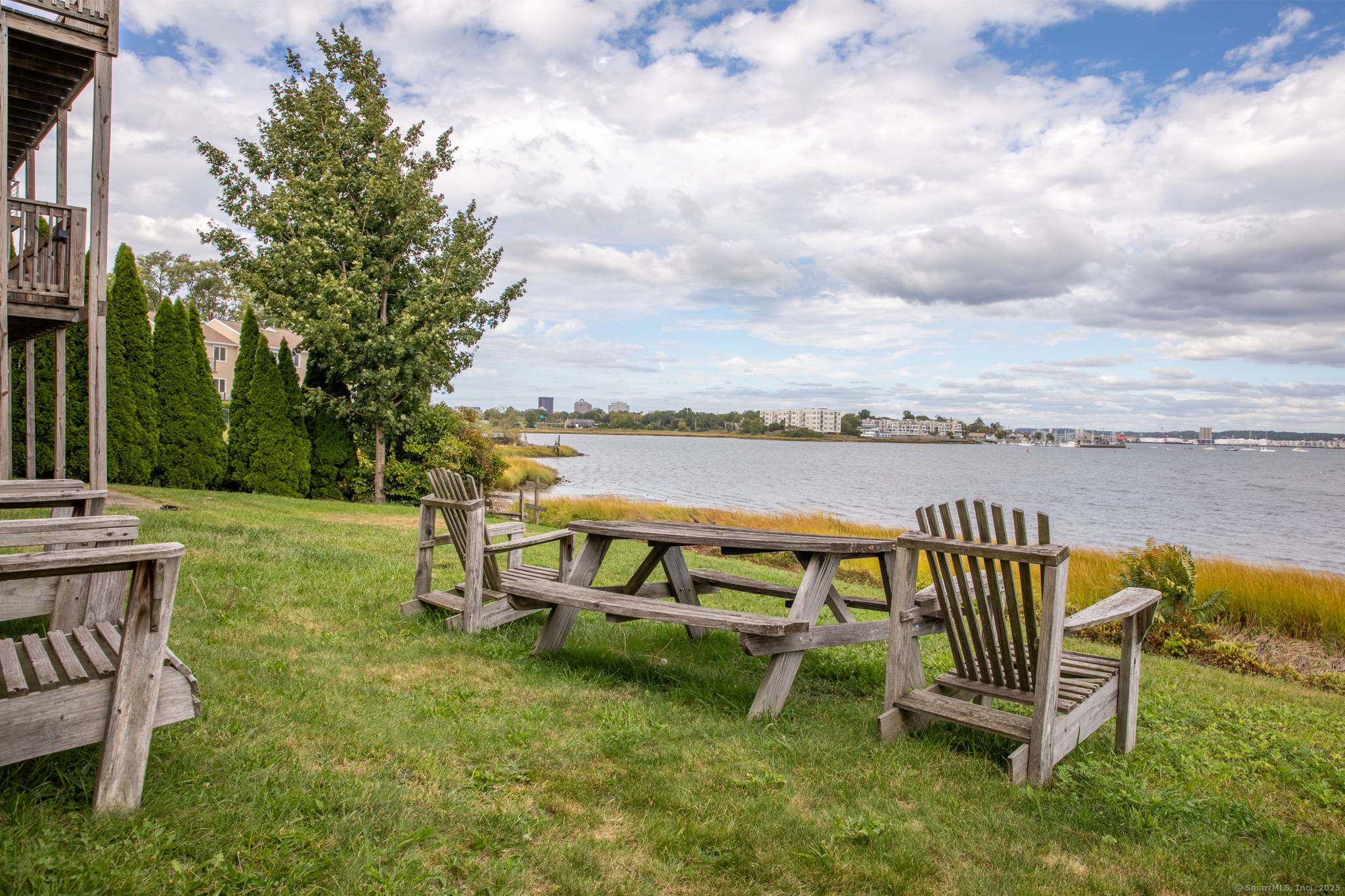 3 Bayview Place