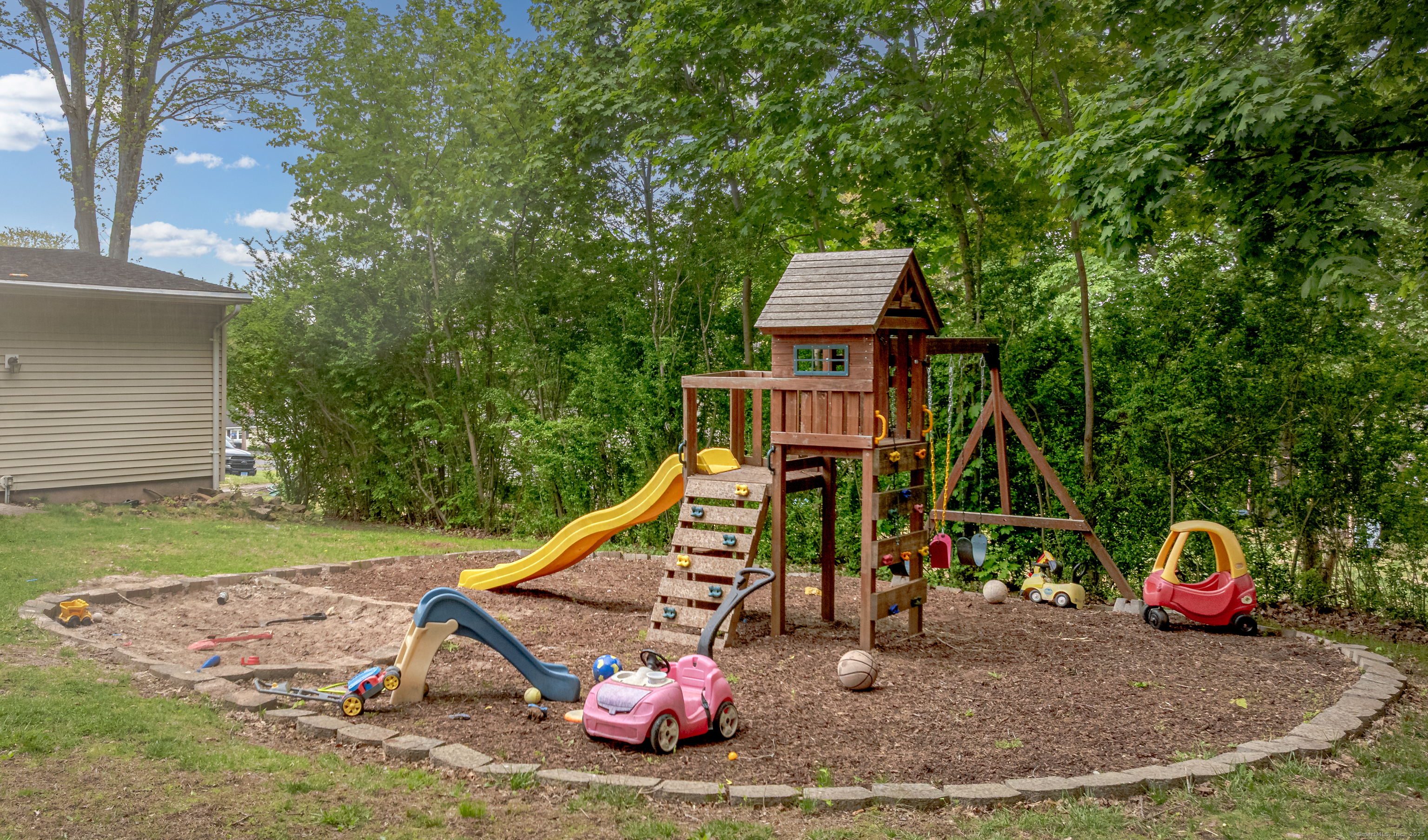 11 Cindy Lane, North Haven, Connecticut image 36