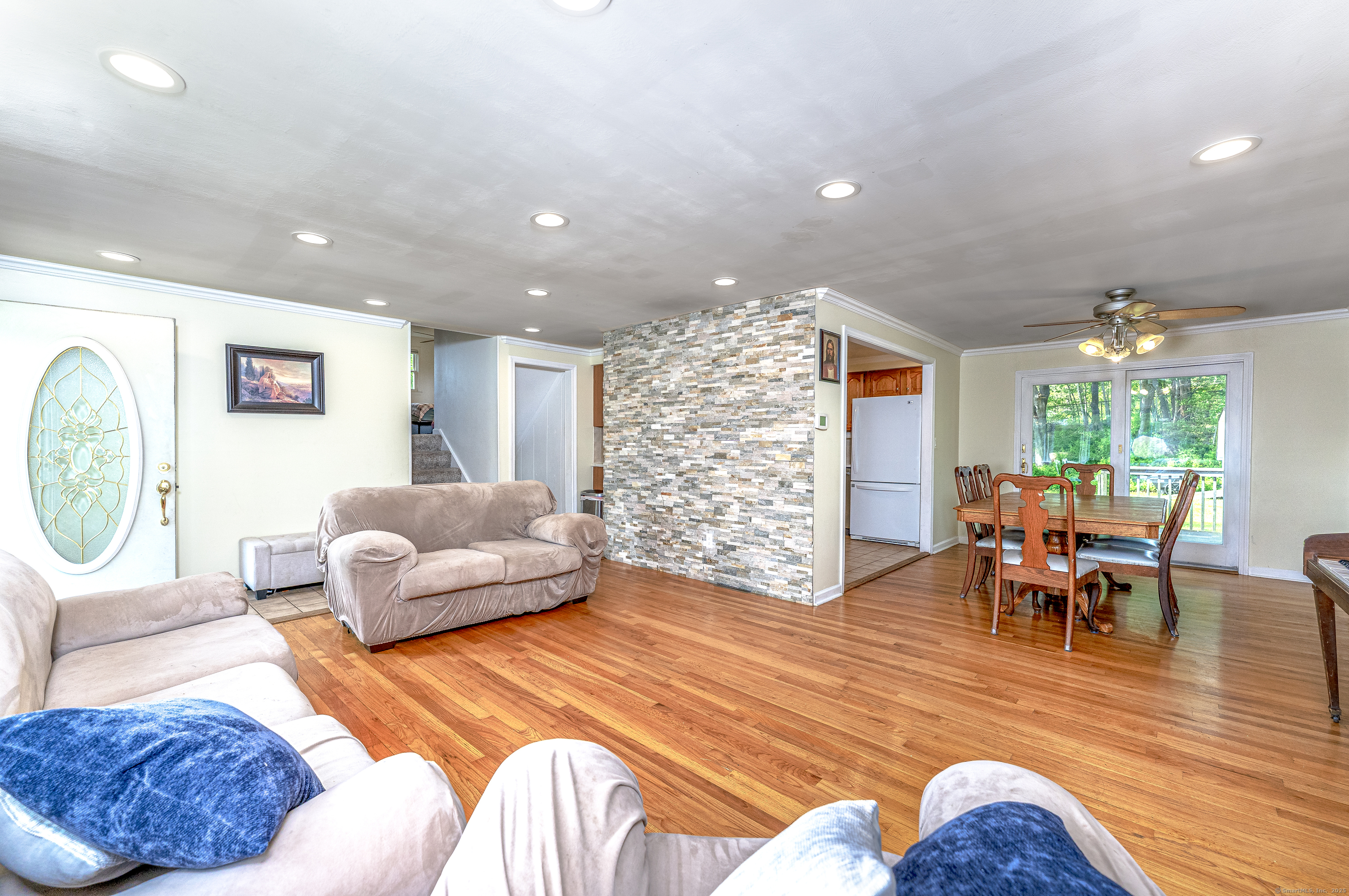 11 Cindy Lane, North Haven, Connecticut image 7