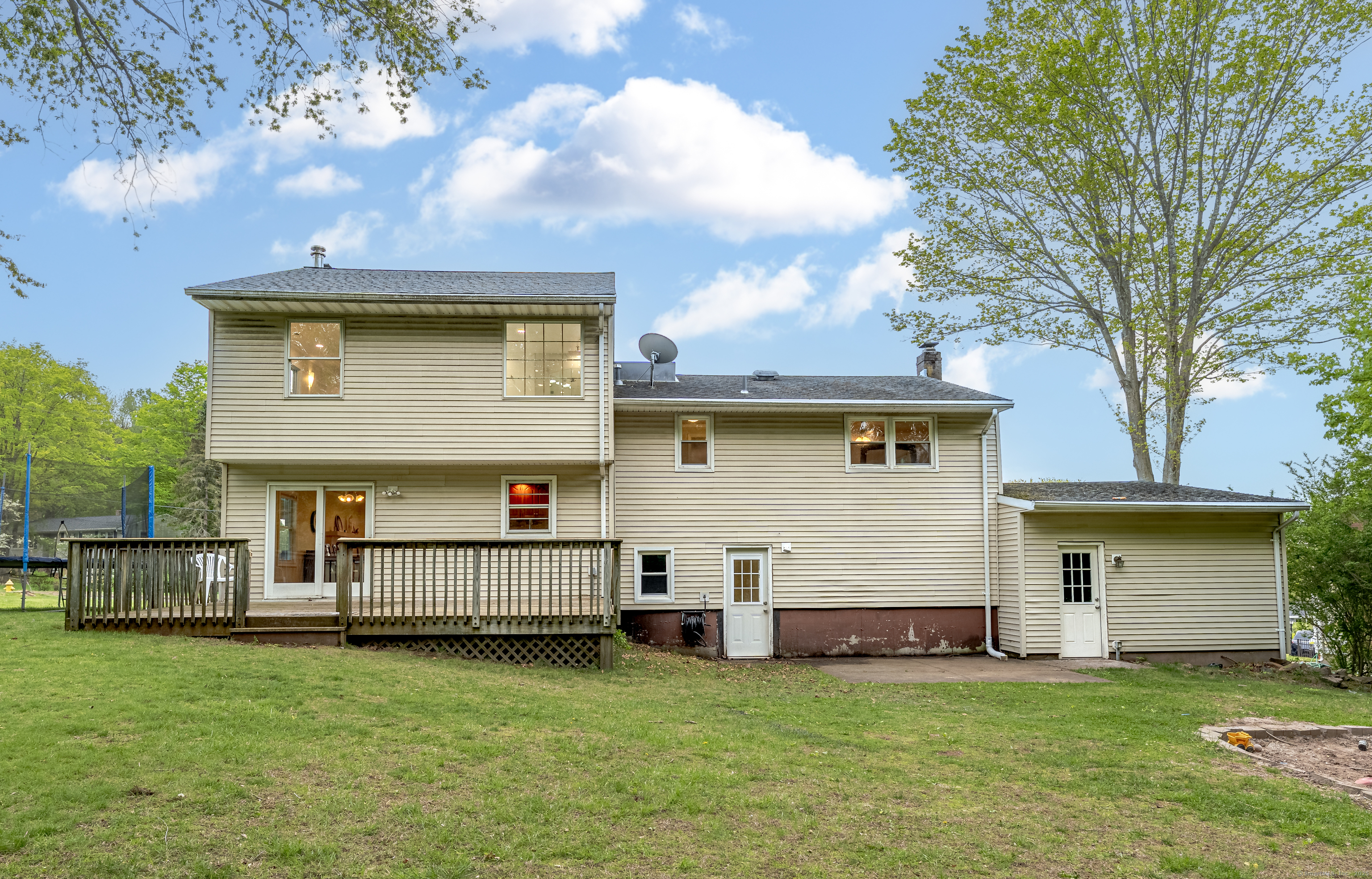 11 Cindy Lane, North Haven, Connecticut image 4