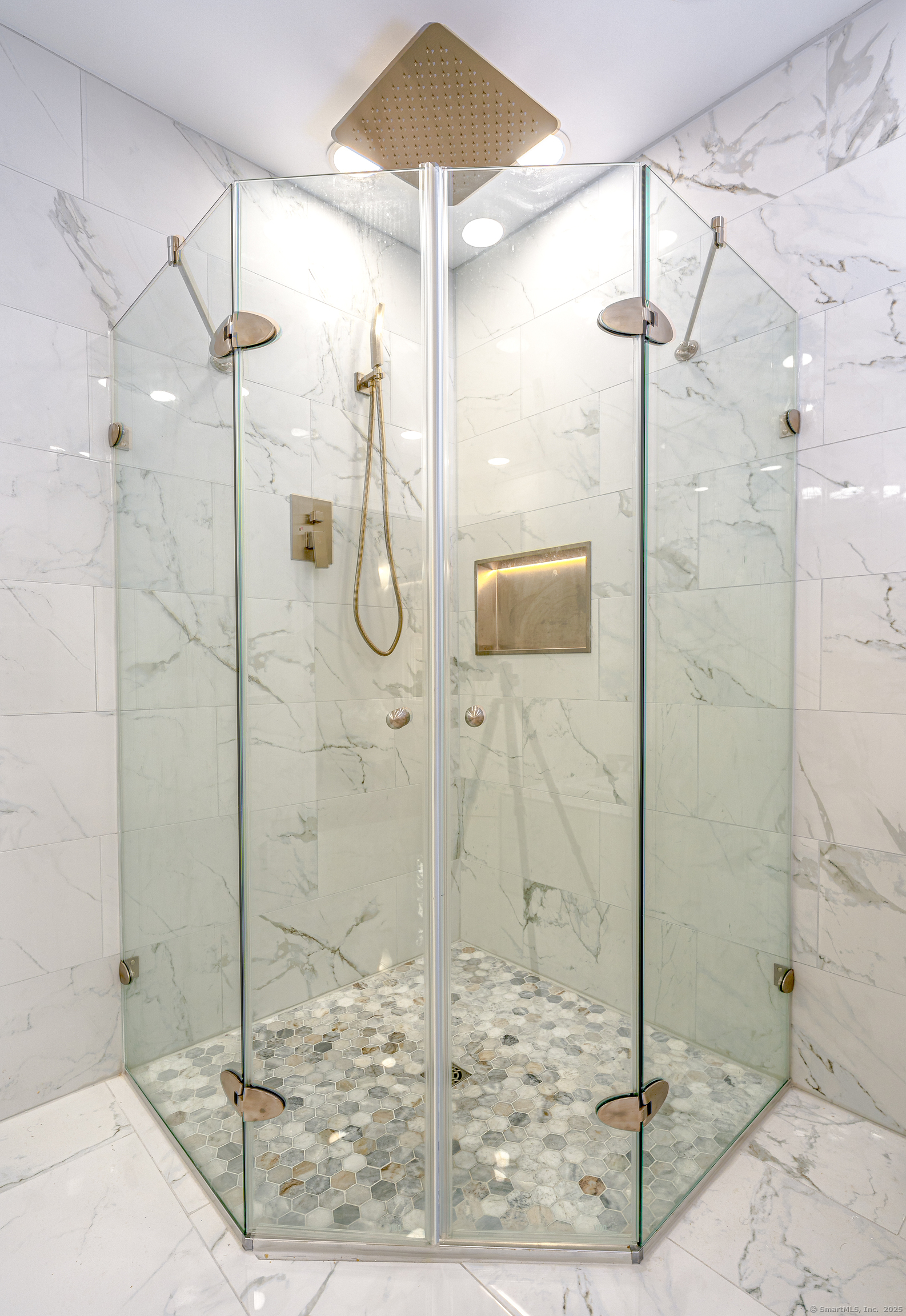 11 Cindy Lane, North Haven, Connecticut image 34