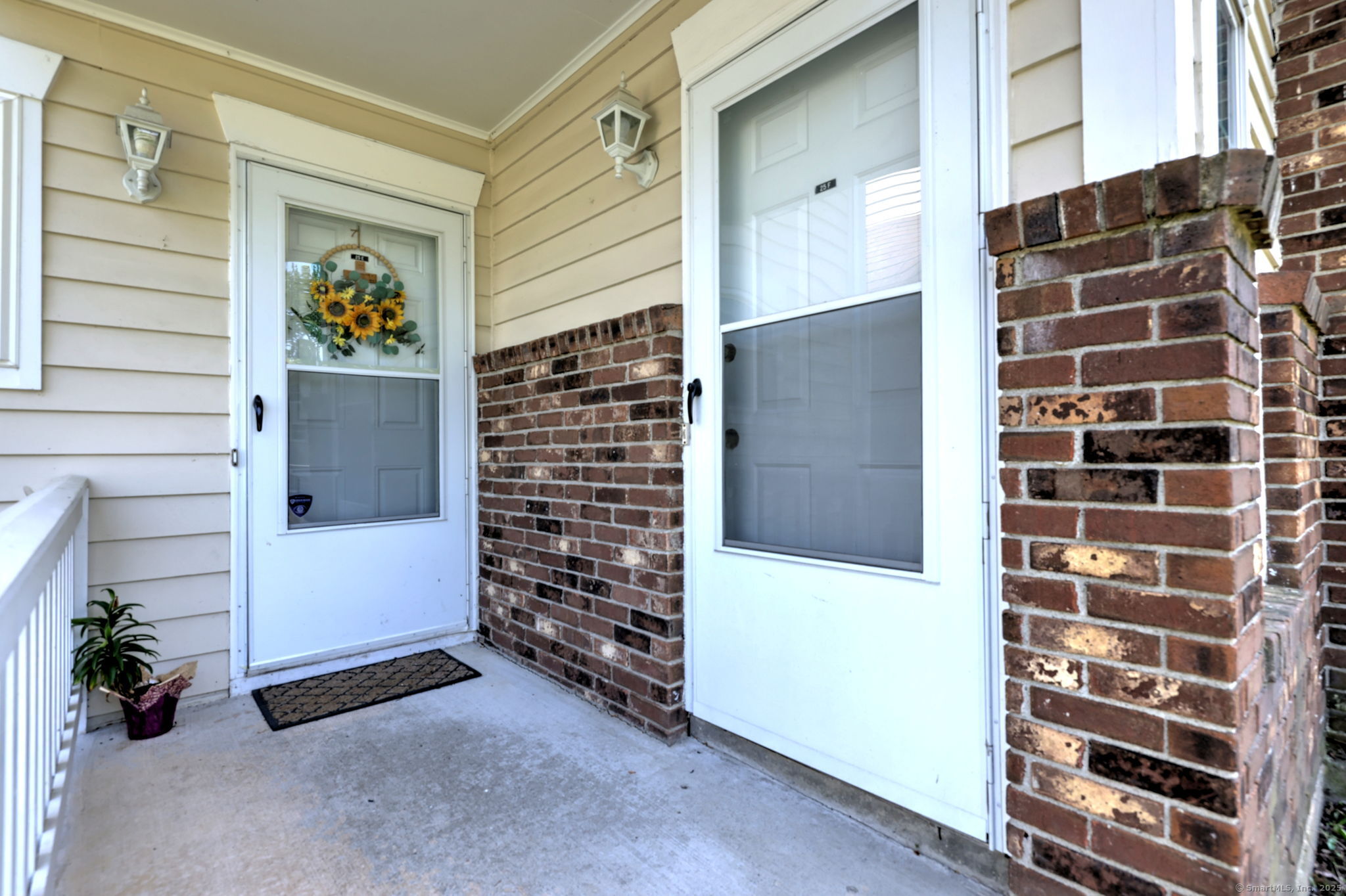 25 Janet Circle F