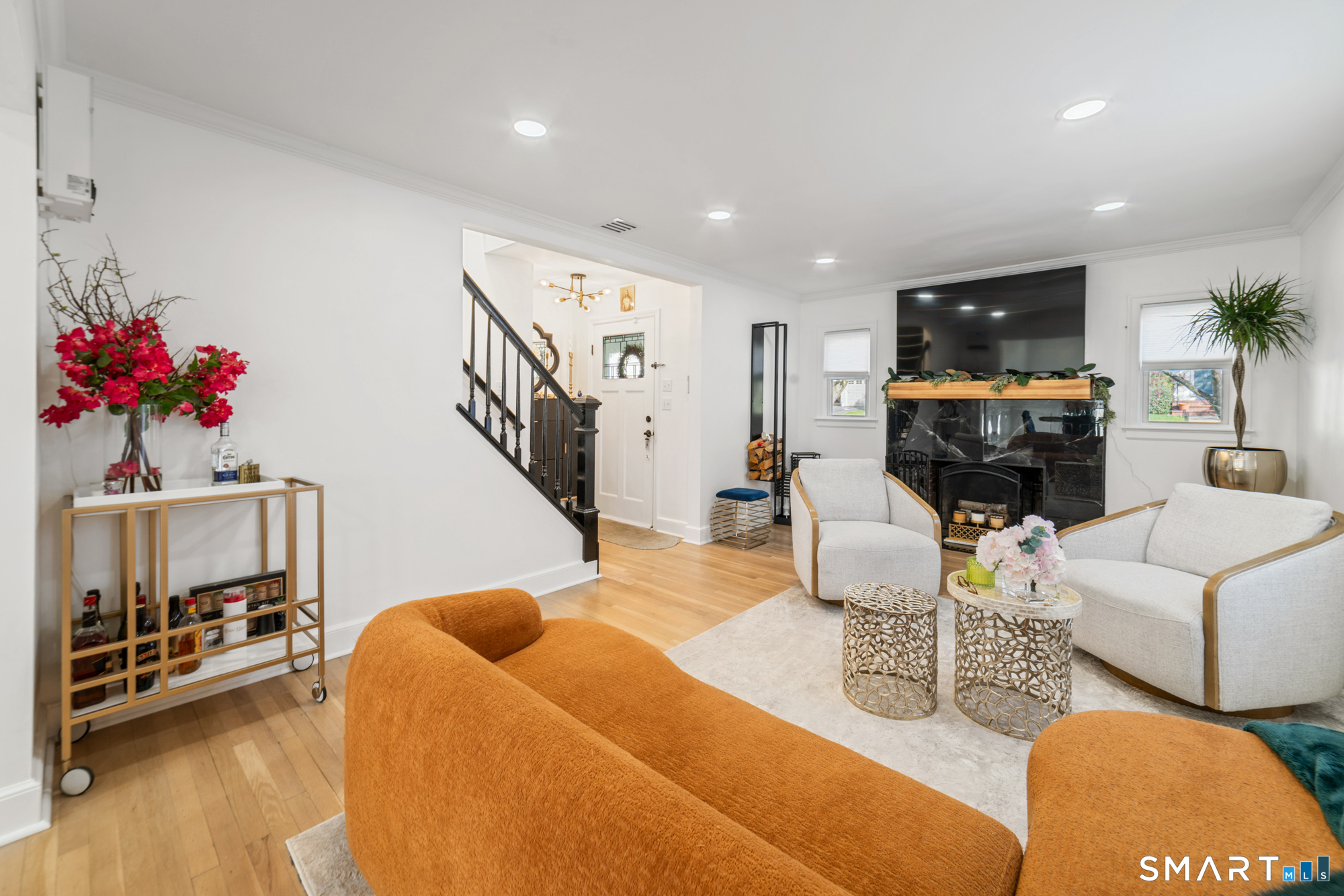 121 Ravencrest Drive