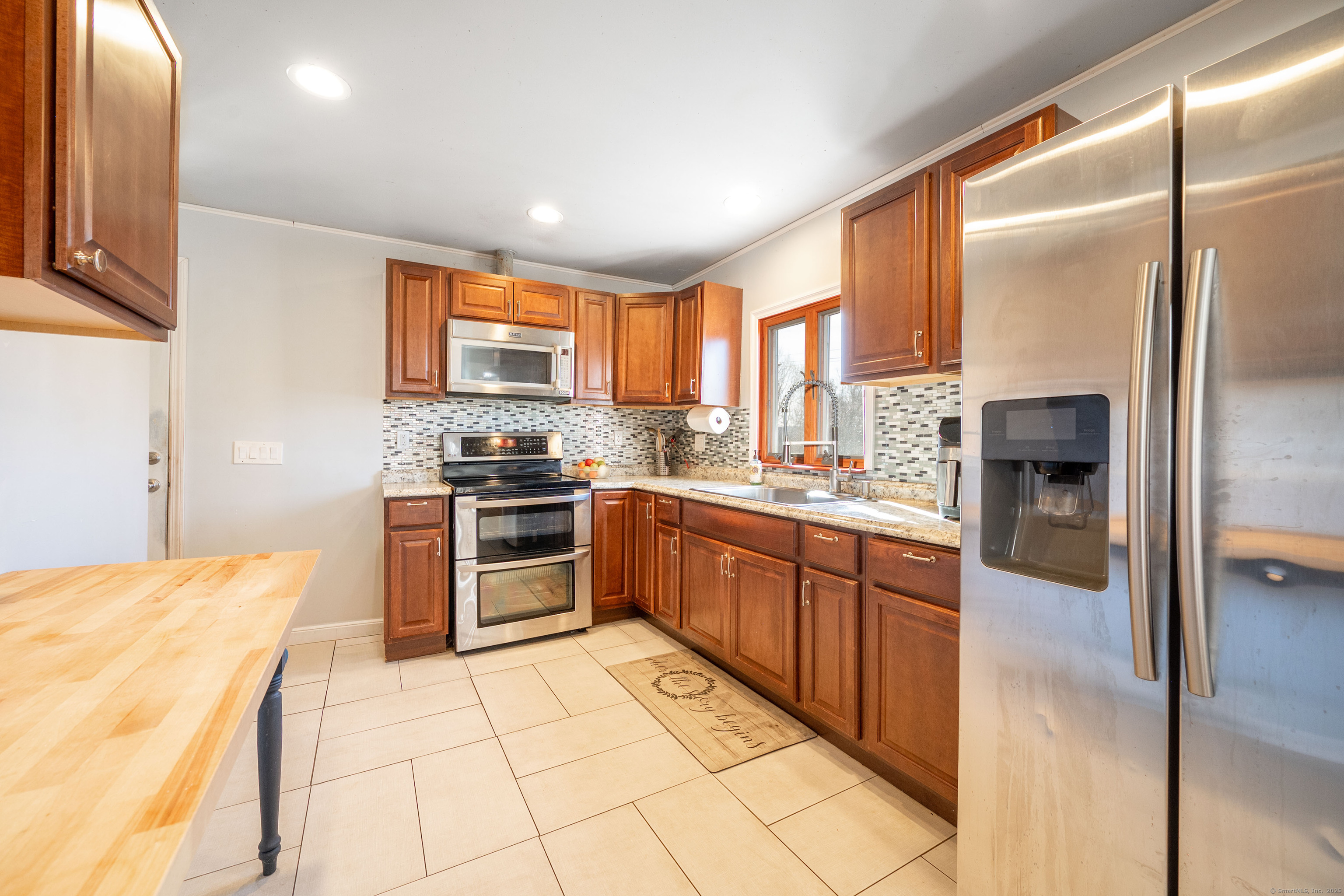 14 Bayberry Lane, Danbury, Connecticut image 3