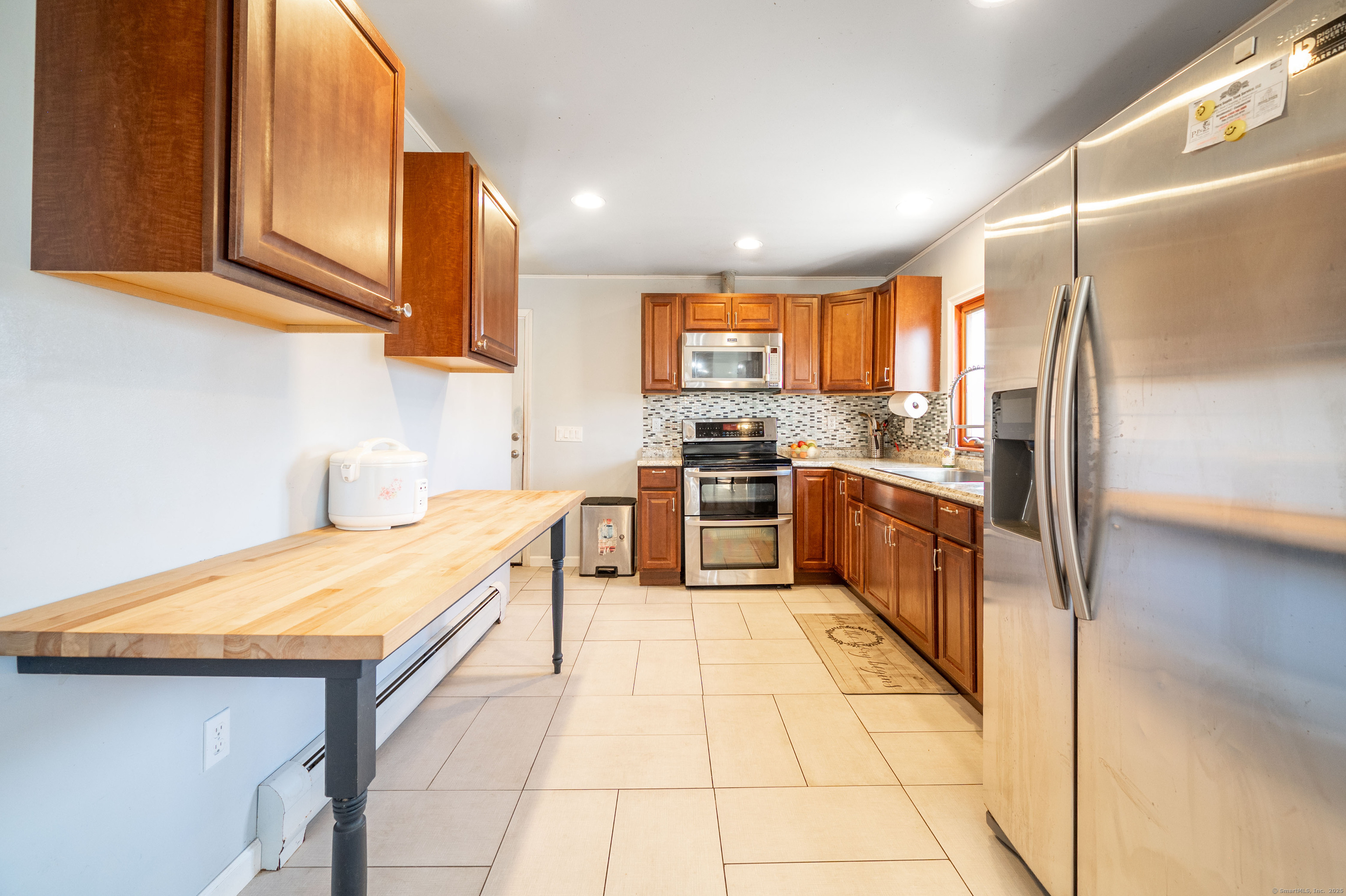 14 Bayberry Lane, Danbury, Connecticut image 2