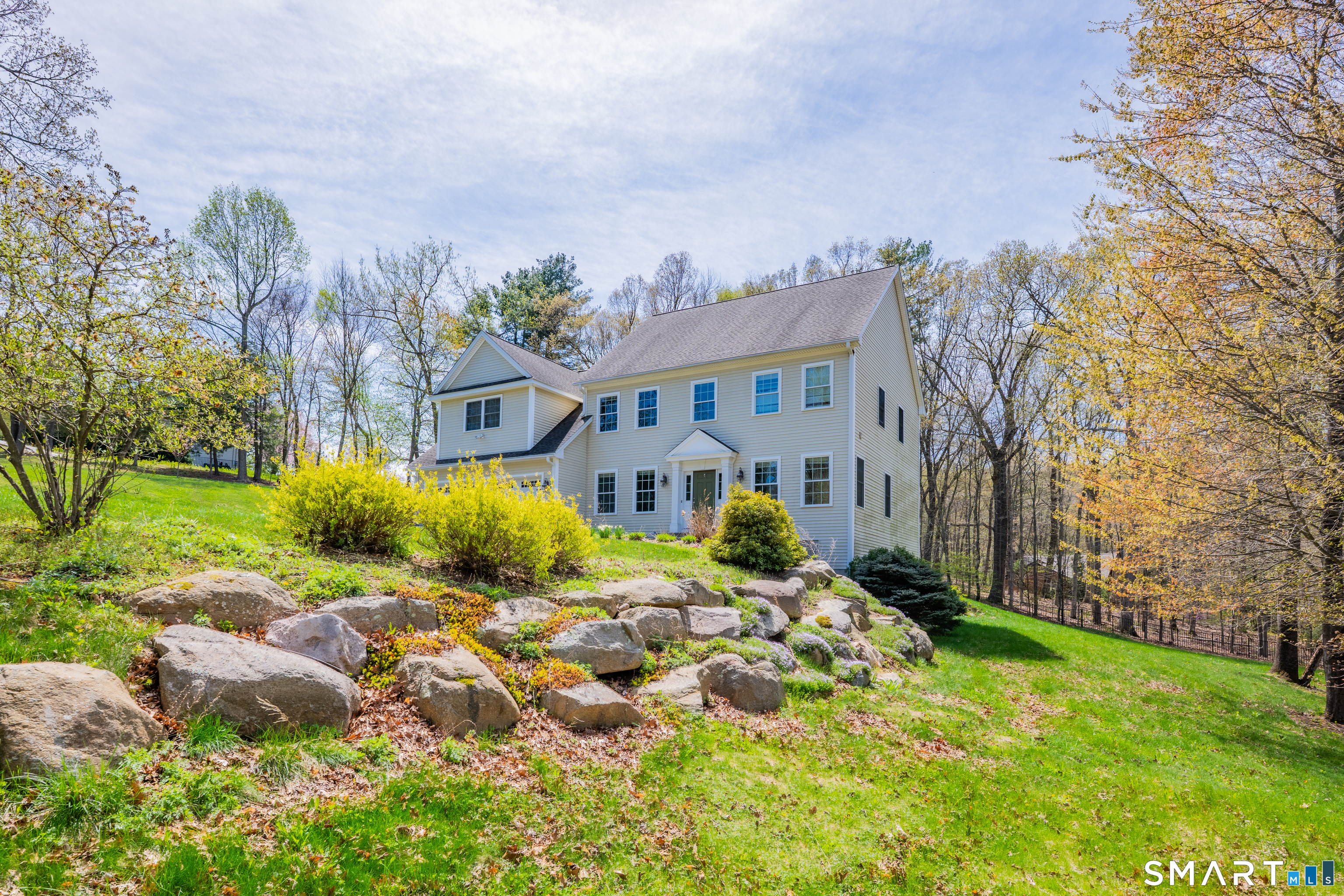 1600 New London Turnpike