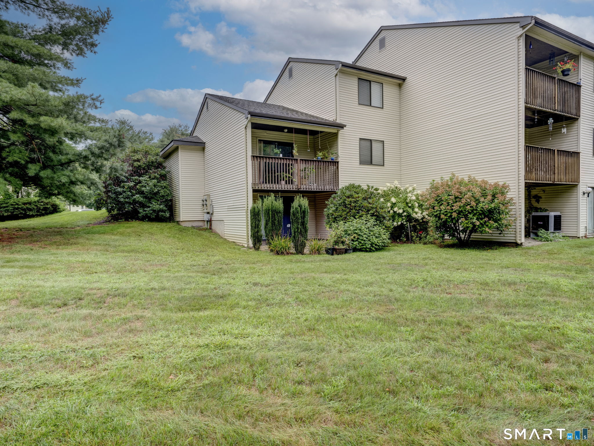 31 Simsbury Landing 31