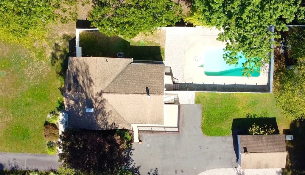 Photo of 268 Goff Road, Wethersfield, CT 06109 (MLS # 24139100)