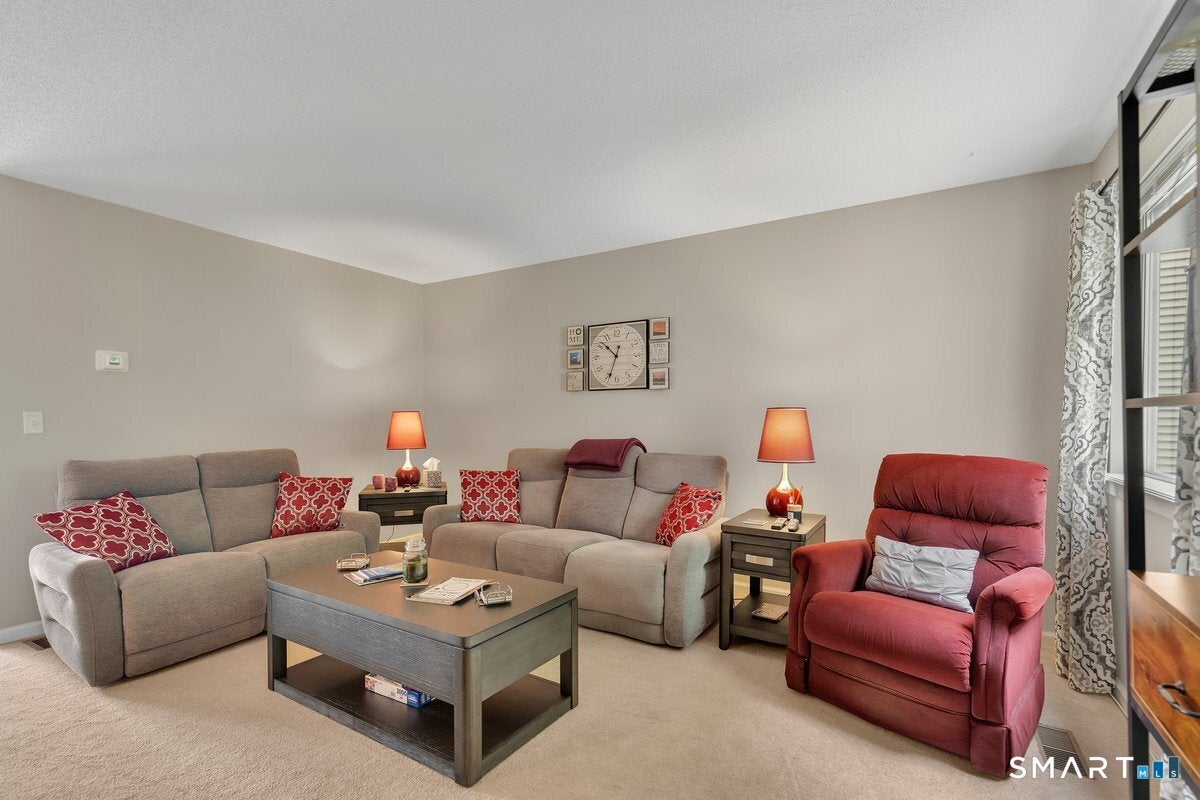 80 Country Lane 16