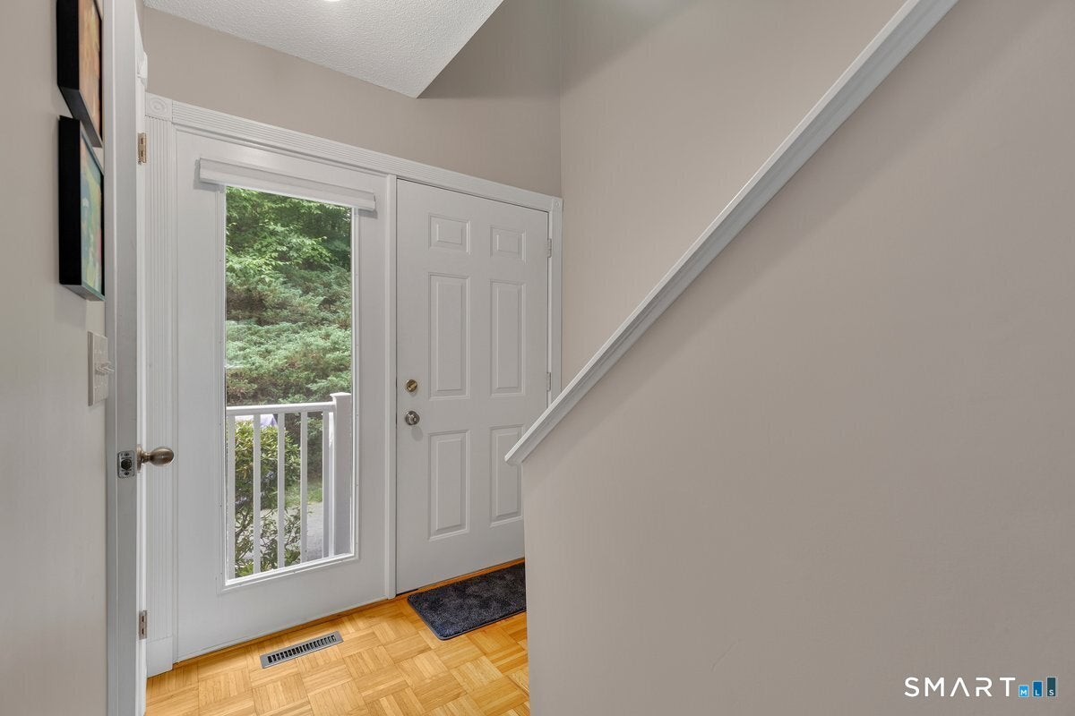 80 Country Lane 16