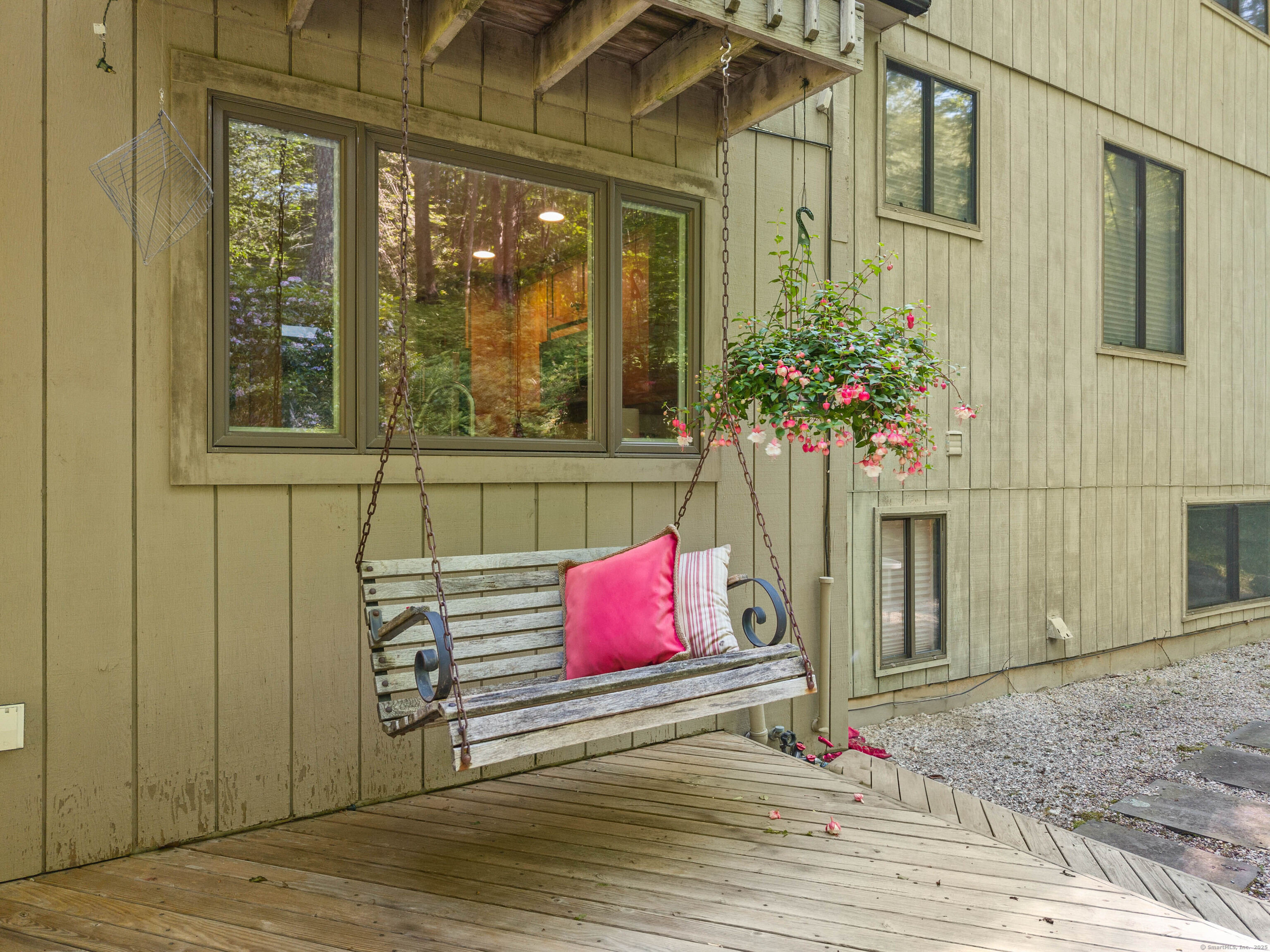 Madison, Connecticut 06443, United States, 3 Bedrooms Bedrooms, ,2 BathroomsBathrooms,Residential,Active,147390