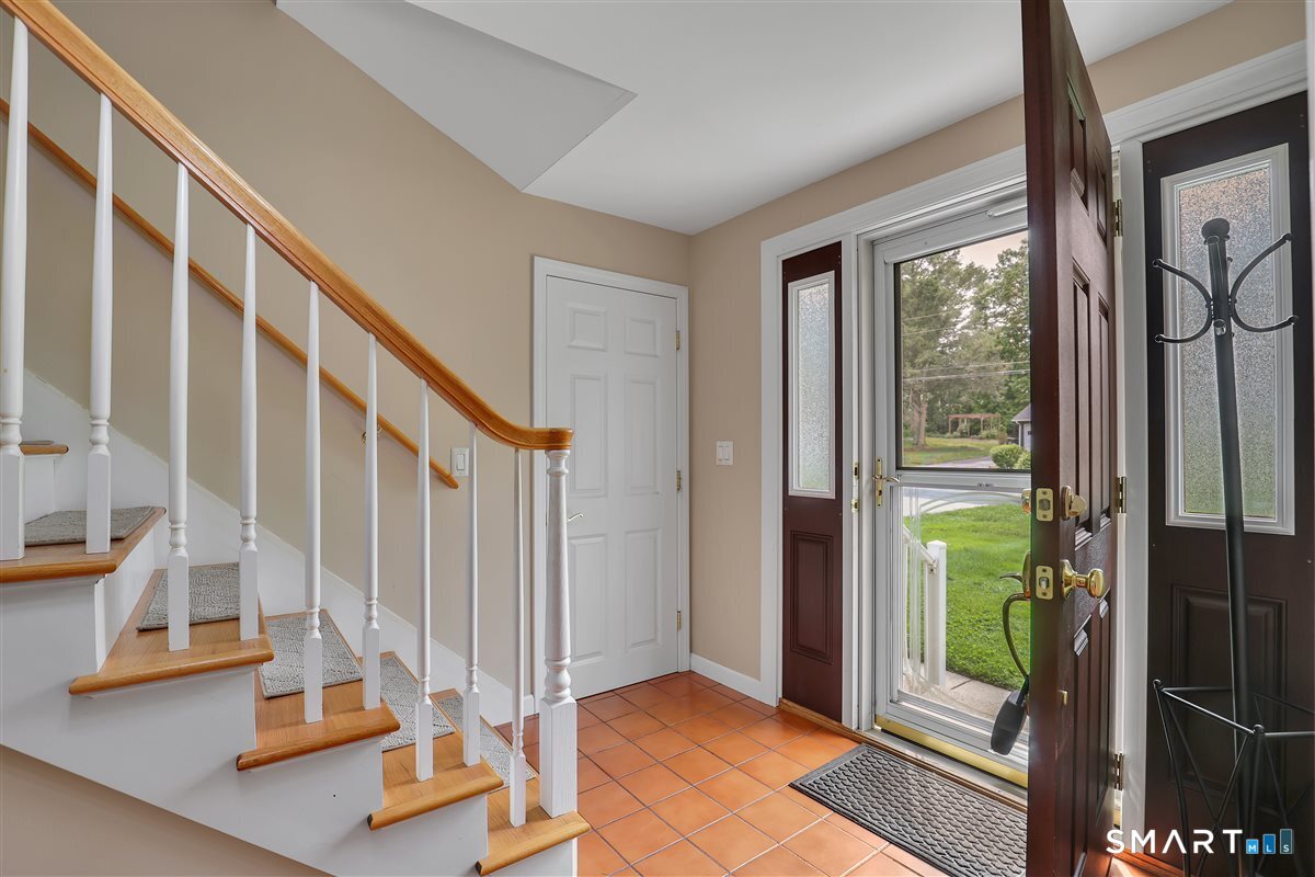 8 Cheryl Avenue