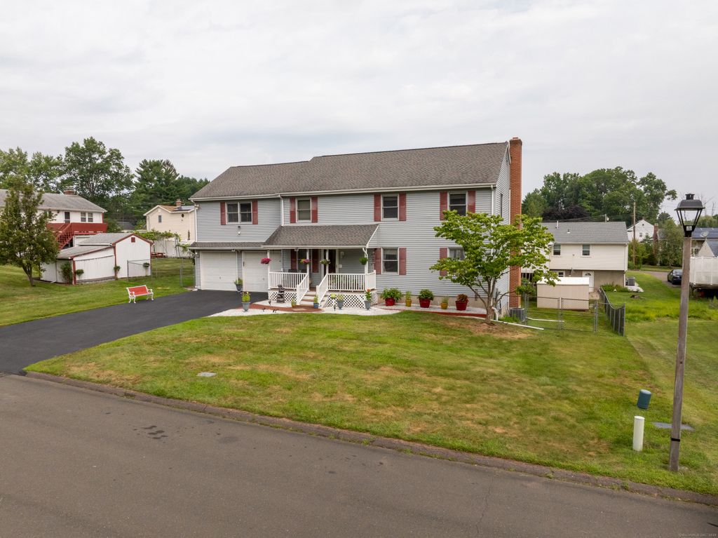 Photo of 55 Rutledge Road, Wethersfield, CT 06109 (MLS # 24132578)