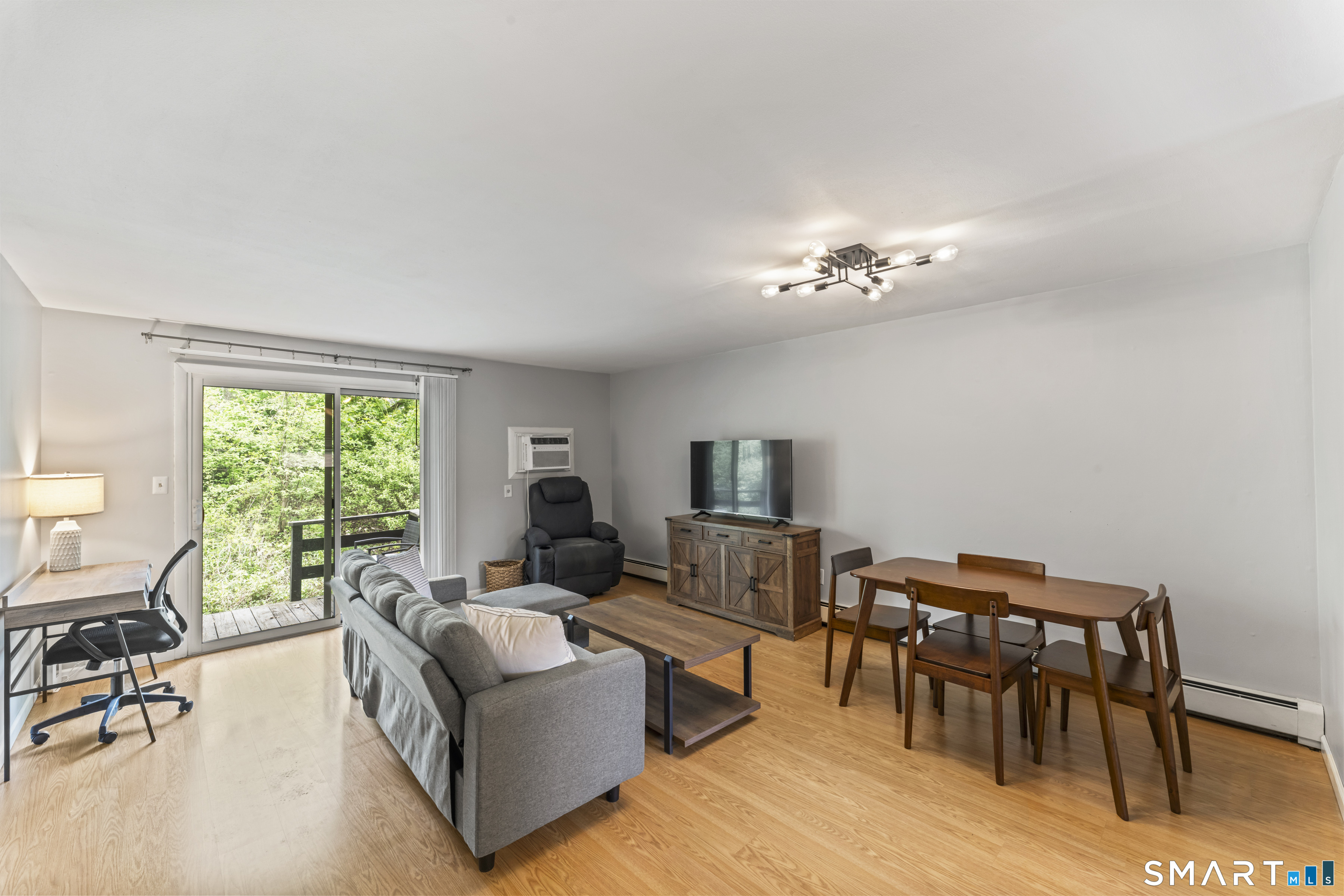 255 Williamstown Court 255