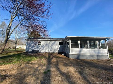 Tiny photo for 10 N Cobblers Court, East Lyme, CT 06357 (MLS # 24137349)