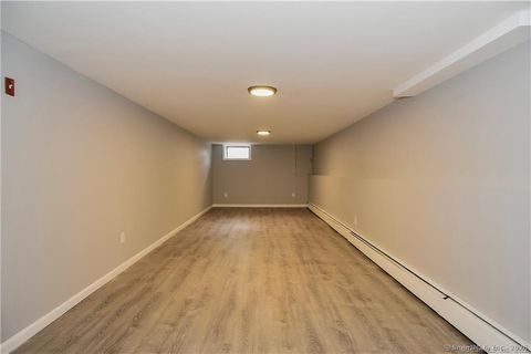 Tiny photo for 10 N Cobblers Court, East Lyme, CT 06357 (MLS # 24137349)