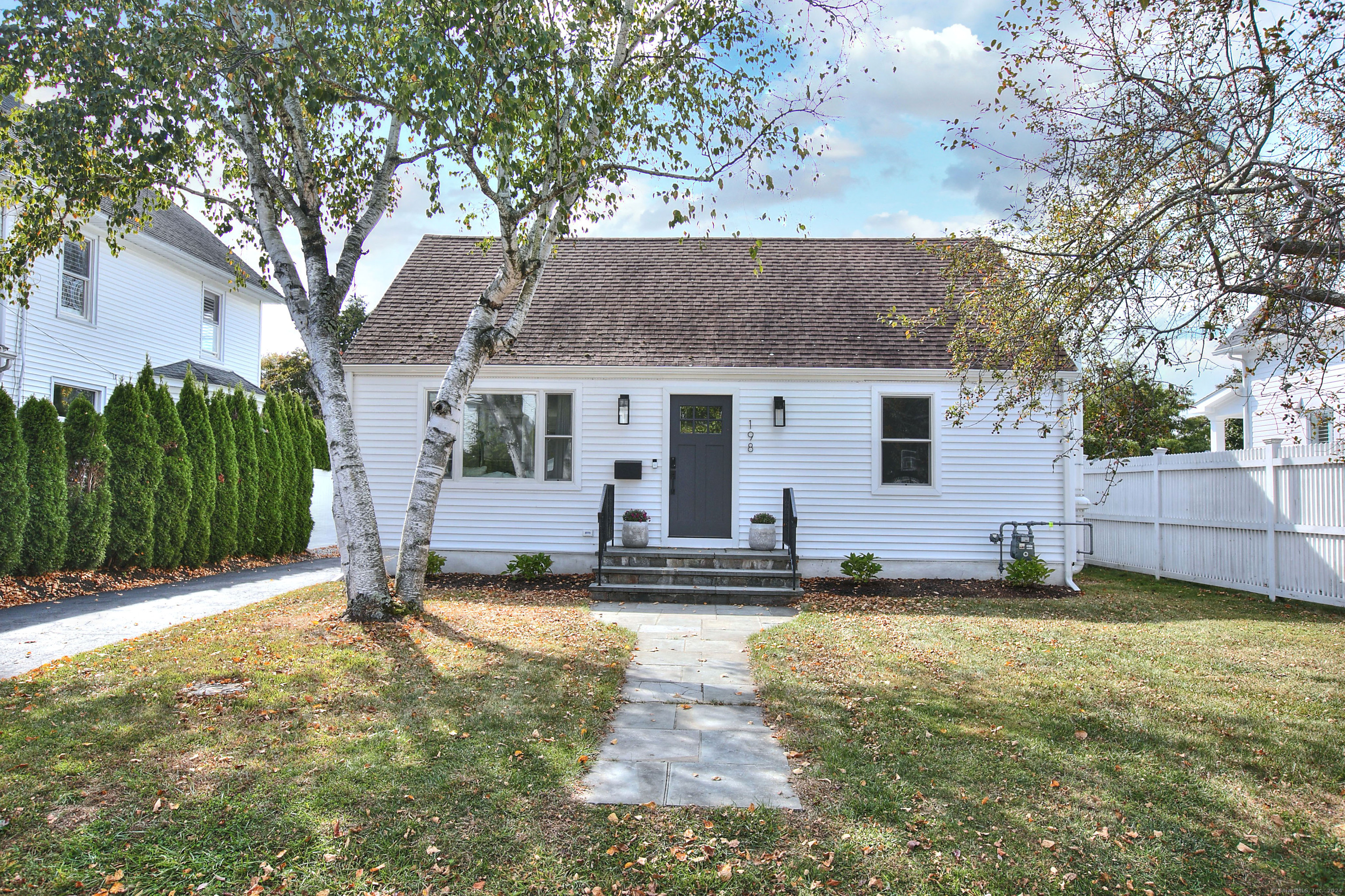 Rental Property at Blaine Street, Fairfield, Connecticut - Bedrooms: 3 
Bathrooms: 2 
Rooms: 6  - $6,000 MO.