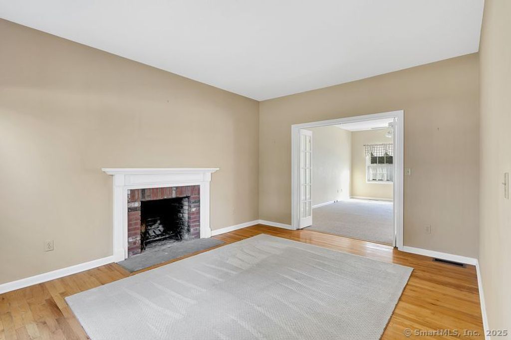 Photo of 6 Trailside Drive, Wallingford, CT 06492 (MLS # 24132983)