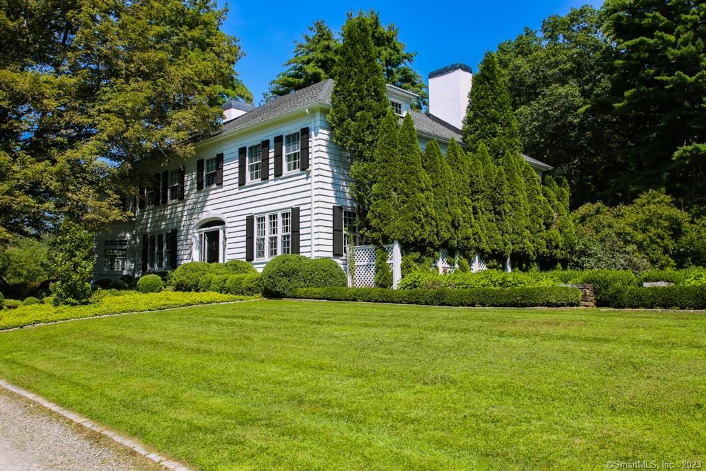 11 Pitch Road, Litchfield, Connecticut - 6 Bedrooms  
5 Bathrooms  
11 Rooms - 