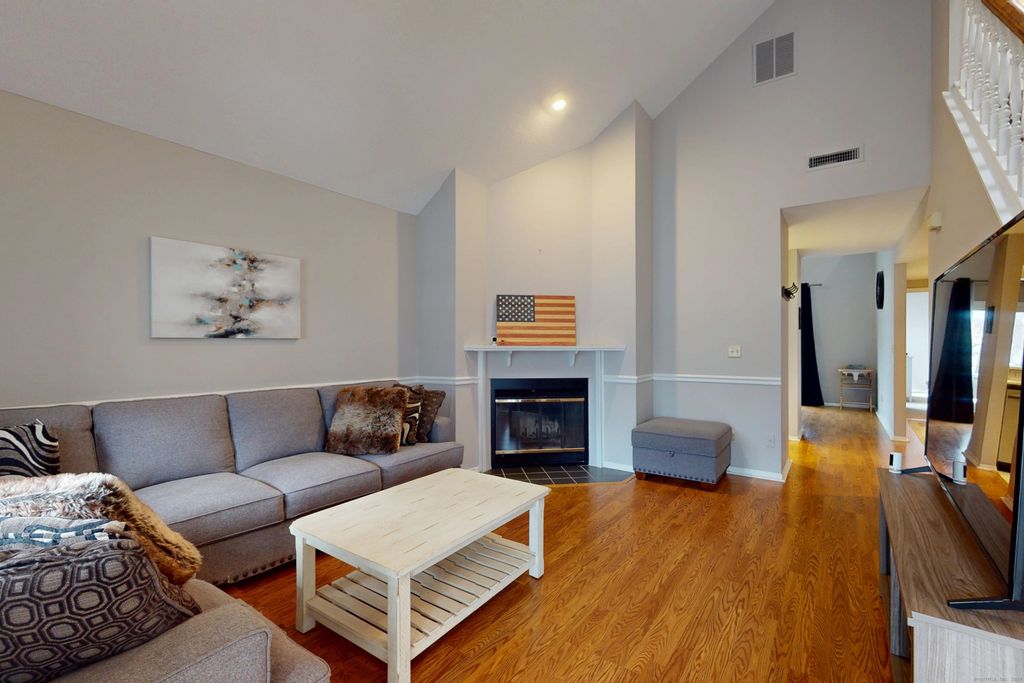 Photo of 20 Raymond Place #3-14B, Danbury, CT 06810 (MLS # 24143951)