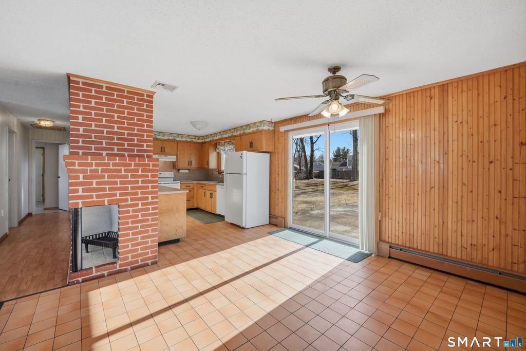 Photo of 22 Belle Avenue, Enfield, CT 06082 (MLS # 24148094)