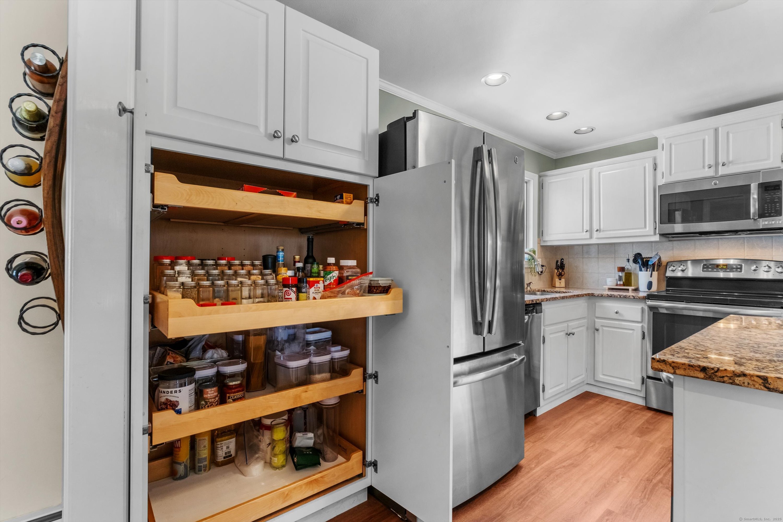28 Quaker Ridge Road, Bethel, Connecticut image 5