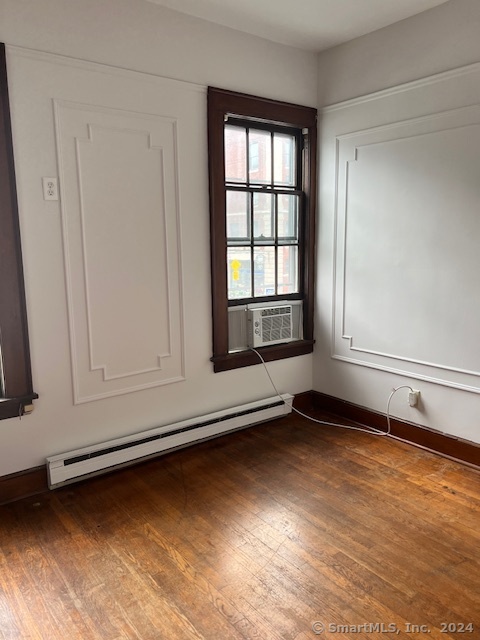 Groton, Connecticut 06355, United States, 2 Bedrooms Bedrooms, ,1 BathroomBathrooms,Residential,Active,190258