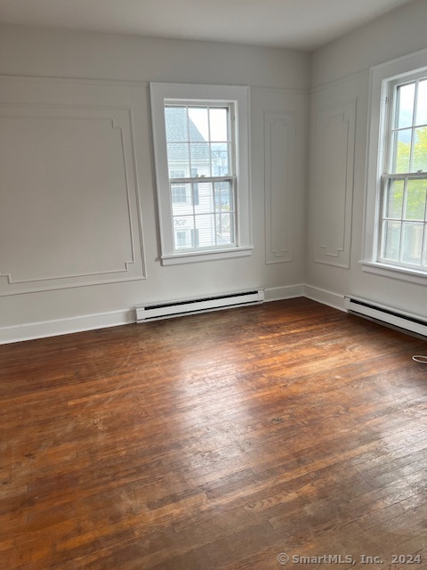 Groton, Connecticut 06355, United States, 2 Bedrooms Bedrooms, ,1 BathroomBathrooms,Residential,Active,190258